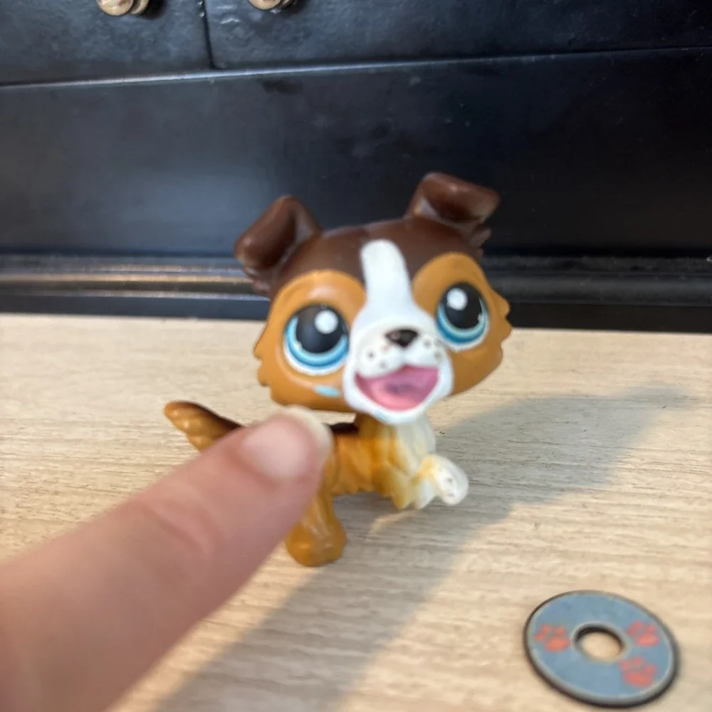 Littlest Pet Shop ~ #237 Brown Collie Dog w/ Magnetic Disc Authentic Hasbro